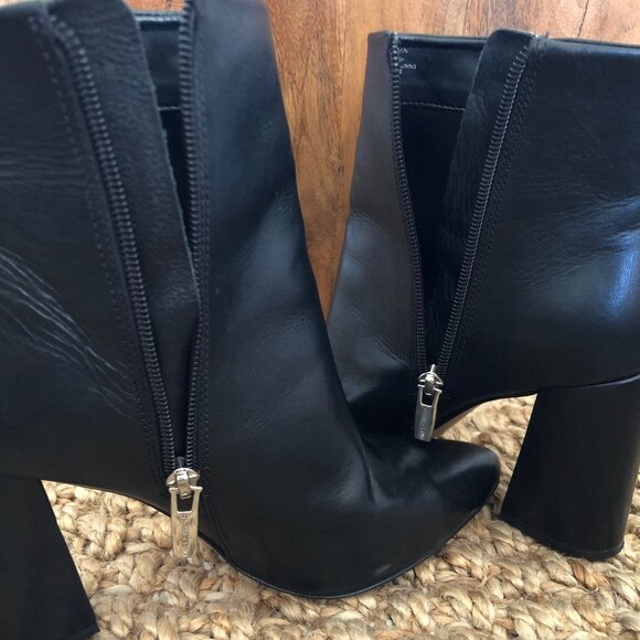 Black Vince Camuto Booties, Pointed Toe, Size 8 1/2M, Heeled - Picture 13 of 13